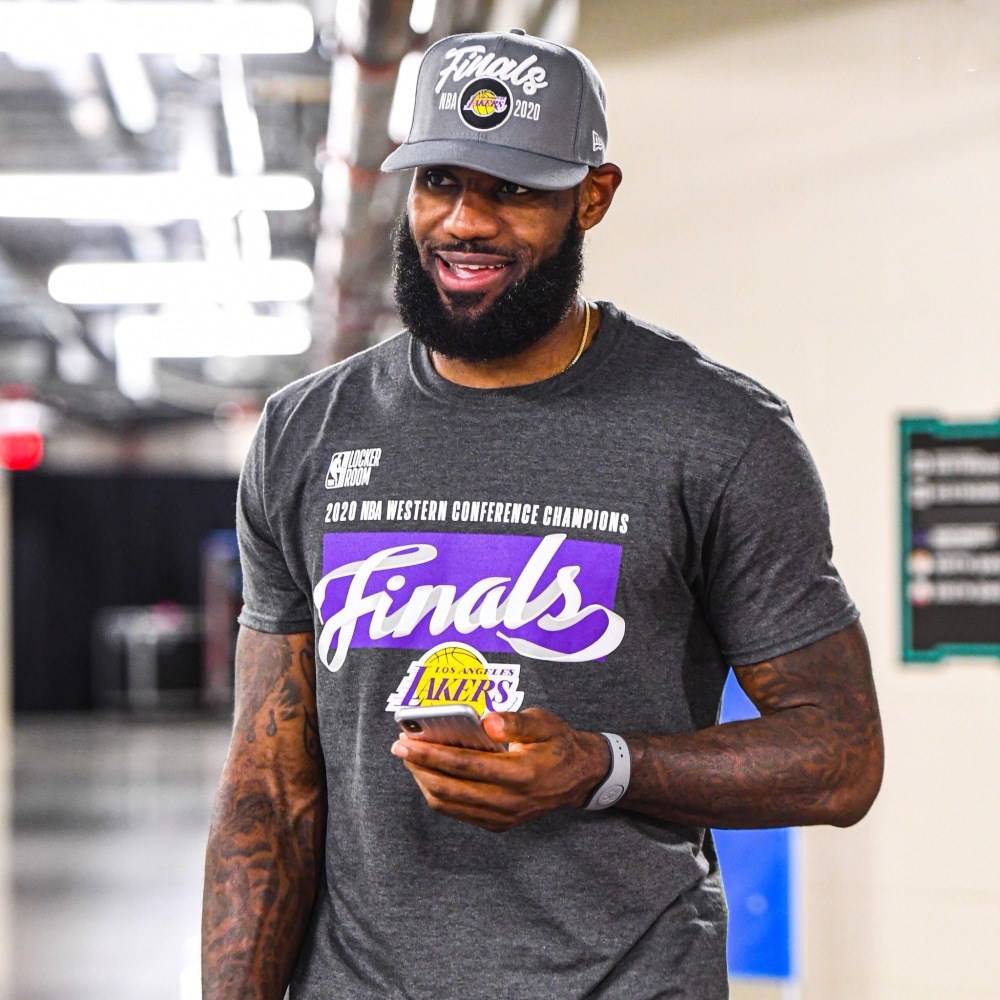 九游体育官方网站-包含转会期突围战来临，托特纳姆围绕NBA总决赛完成体检，气氛紧张，赛季目标并未改变的词条