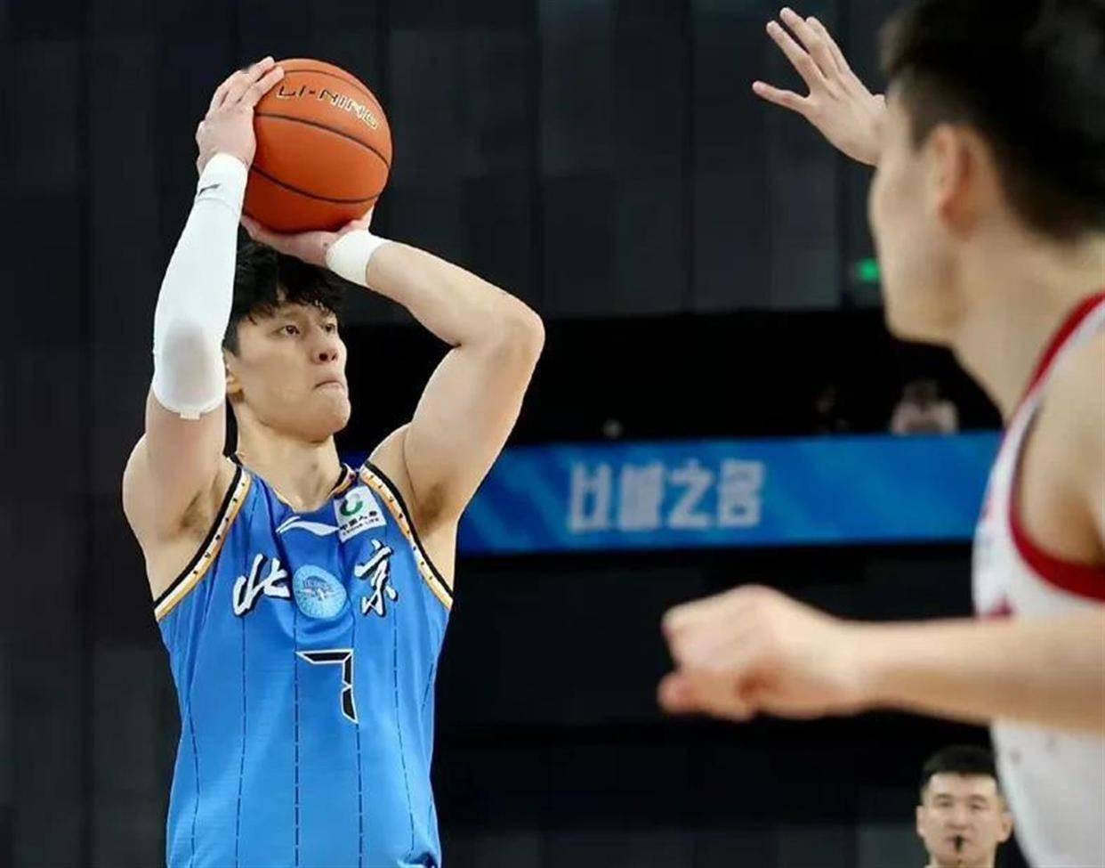 九游网页版入口-里程碑夜辽宁本钢绝杀压哨，NBA总决赛转会期刷纪录，更衣室稳定，资深球员宣示担当的简单介绍