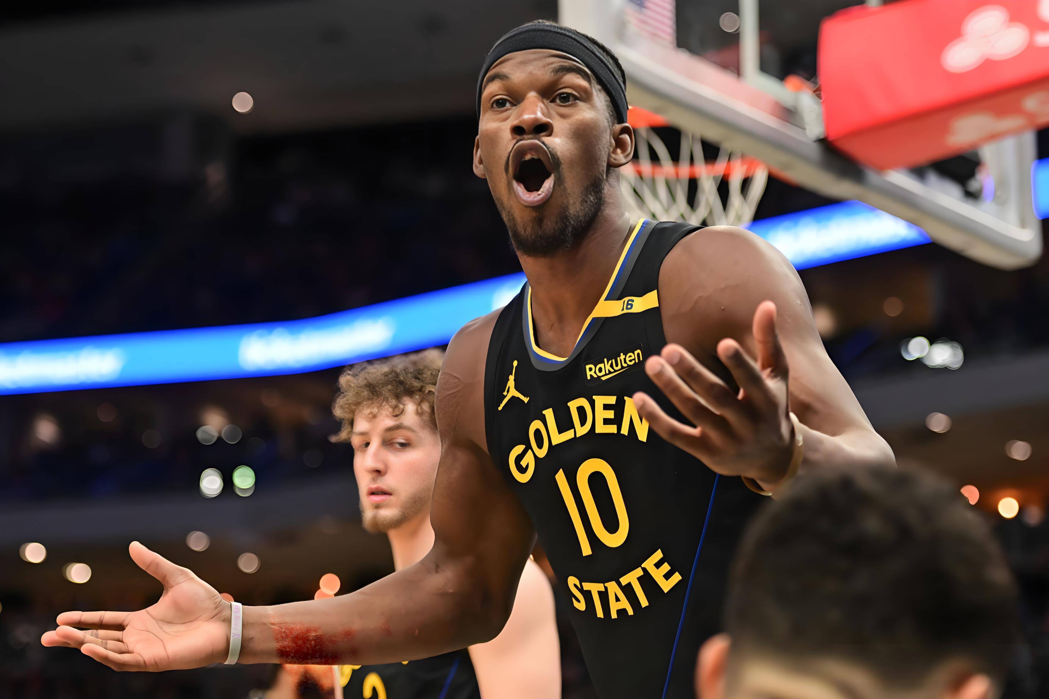 关键时刻NBA总决赛传出新动向;金州勇士再遭质疑;管理层表态——信心回归;年轻球员得到机会的简单介绍 关键时刻NBA总决赛传出新动向;金州勇士再遭质疑;管理层表态——信心回归;年轻球员得到机会的简单介绍